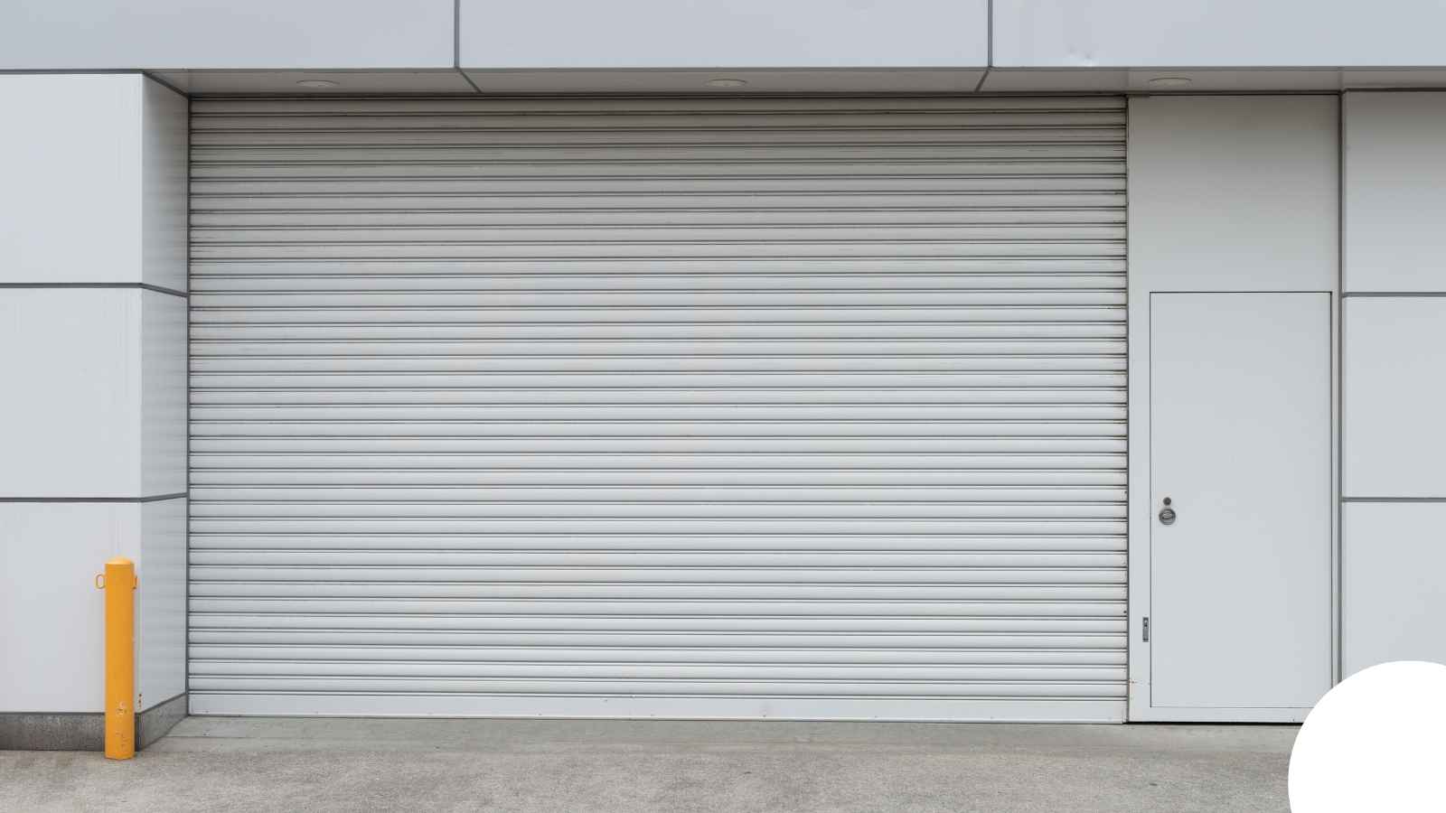 Garage Door in Aberdeen Creek, Tampa, FL — James Cable Replacement Tampa Garage Door in Aberdeen Creek, Tampa, FL — James Cable Replacement Tampa